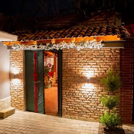 Villa Elezi Корча Екстериор снимка